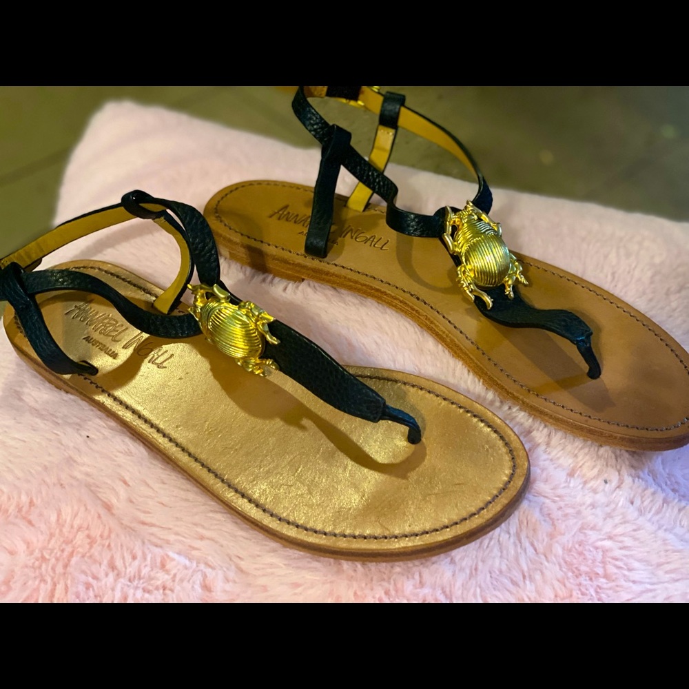 Black Sandal, brand Annabel ingall, size 7 1/2 new
